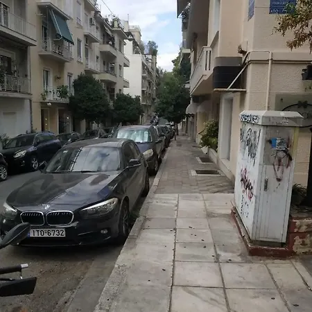 Toni's Fancy In Classy Kolonaki Διαμέρισμα *